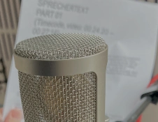 Mikrofon mit Sprechertext